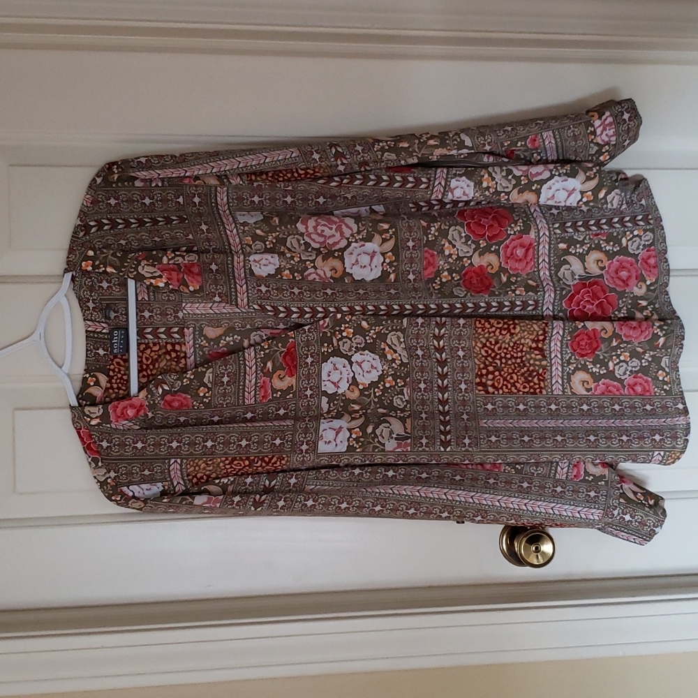 New York and Company Soho Long Sleeve Blouse XXL